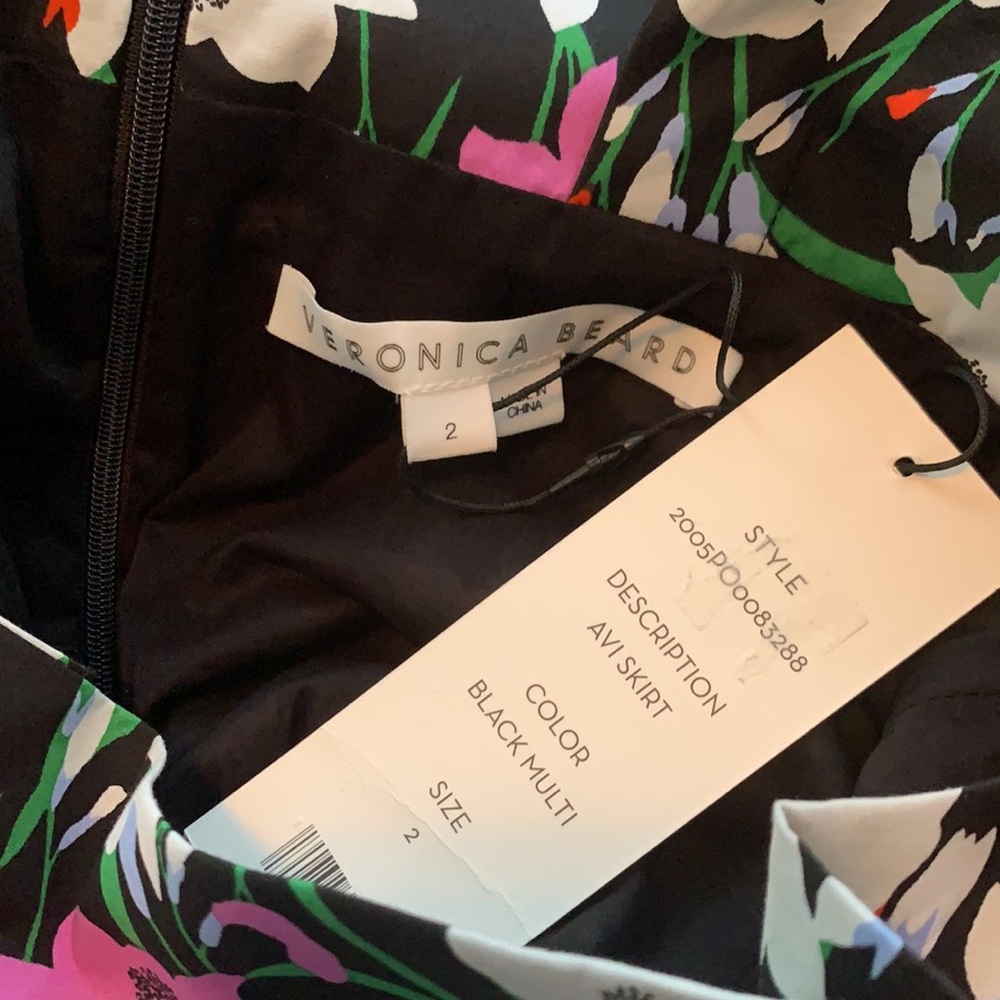 NEW VERONICA BEARD Avi Floral black Print Skirt new 2 - Picture 8 of 9